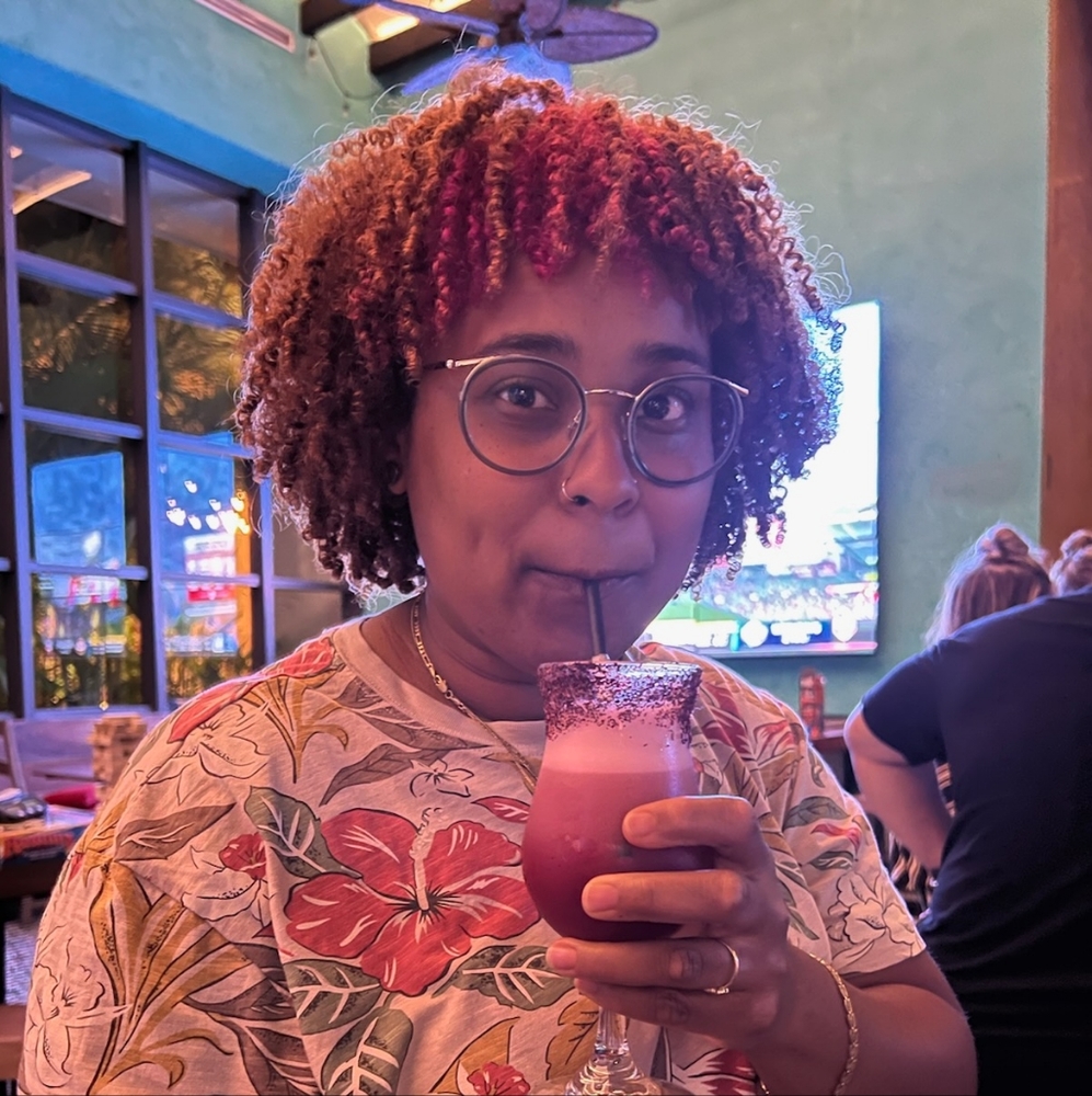 Meet your Posher, Cash